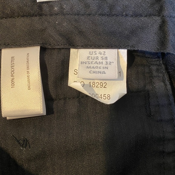 Cutter & Buck Men’s dress pants Sz 42x32 Like new - Picture 3 of 3